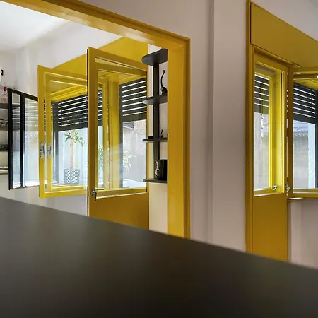 Apartment Charming In The Heart Of