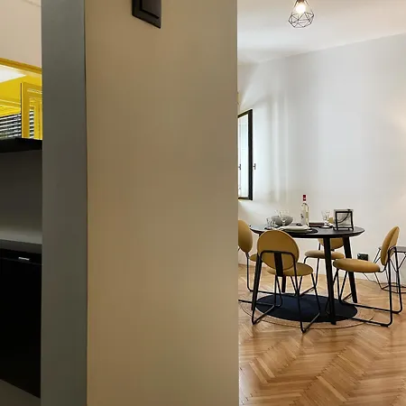 Charming In The Heart Of Apartment