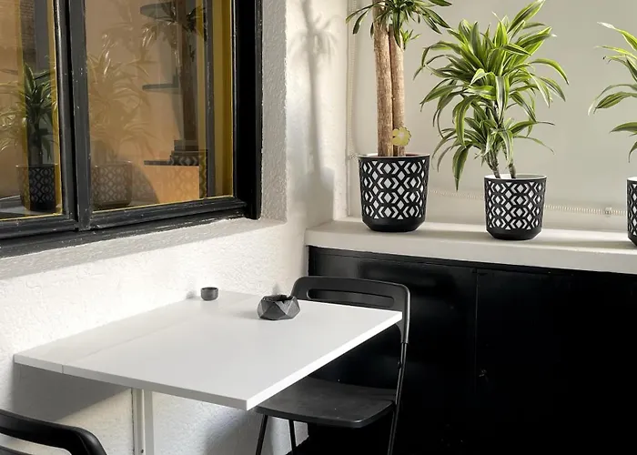 Charming In The Heart Of * Bukarest